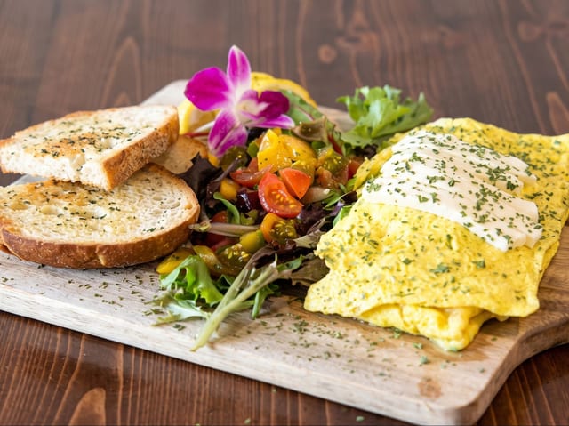 Omelette Genovese.